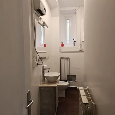 公寓 Vico 4 Charme 的里雅斯特