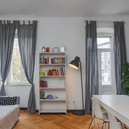 Apartamento Vico 4 Charme *
